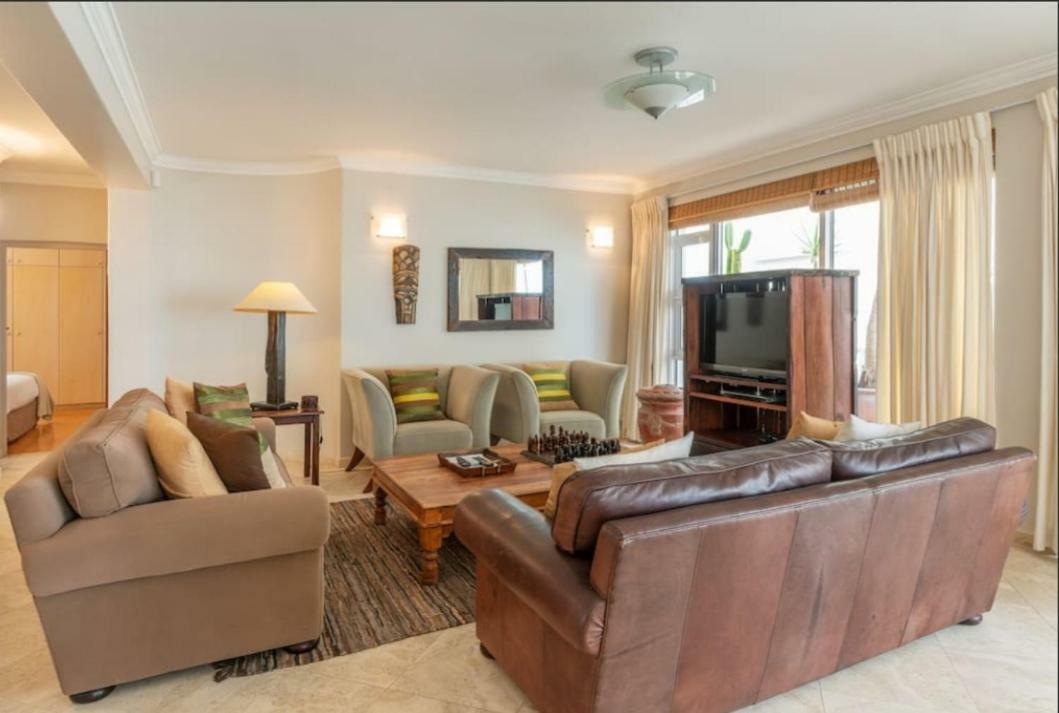 Bantry Beach Luxury Suites Кейптаун Екстериор снимка