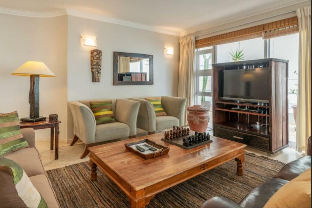Bantry Beach Luxury Suites Кейптаун Екстериор снимка
