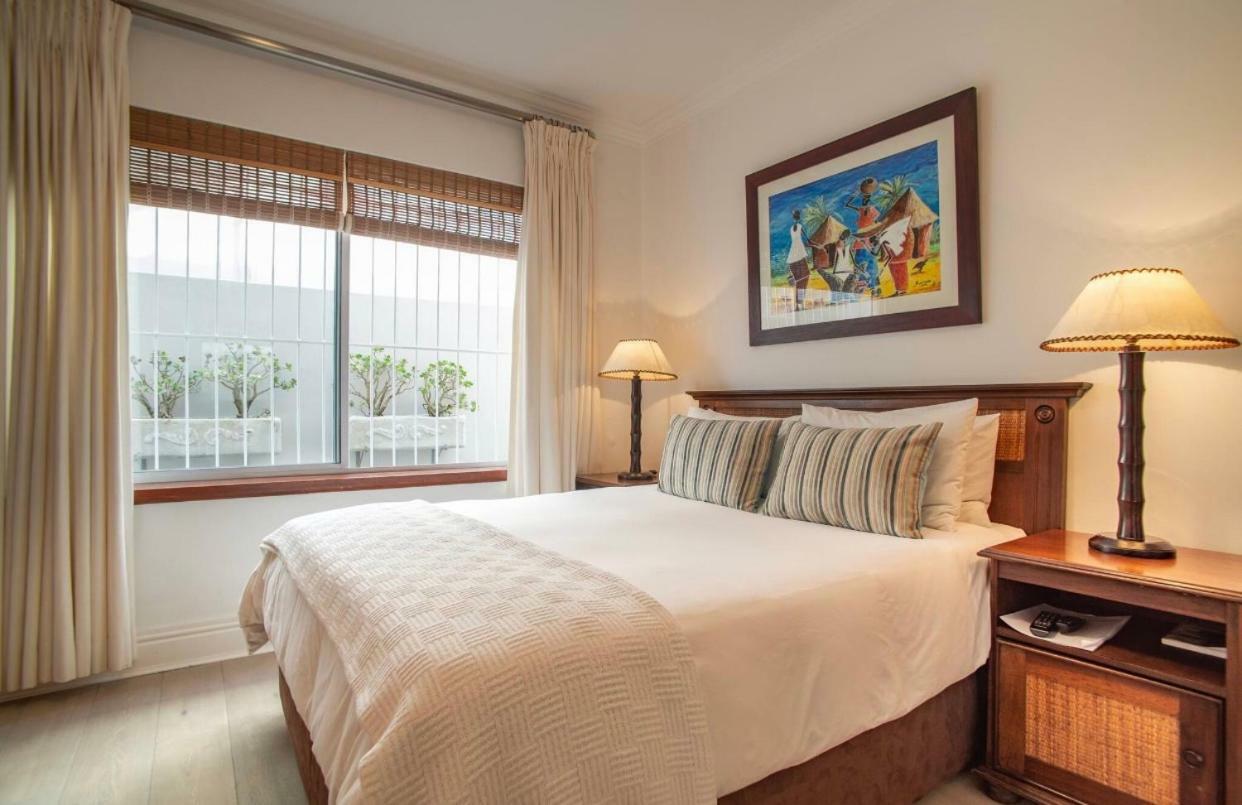 Bantry Beach Luxury Suites Кейптаун Екстериор снимка