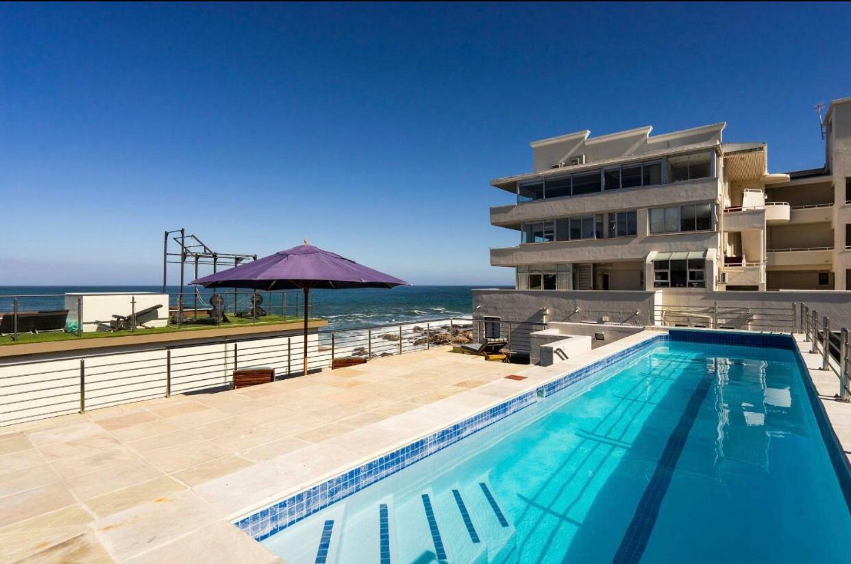 Bantry Beach Luxury Suites Кейптаун Екстериор снимка
