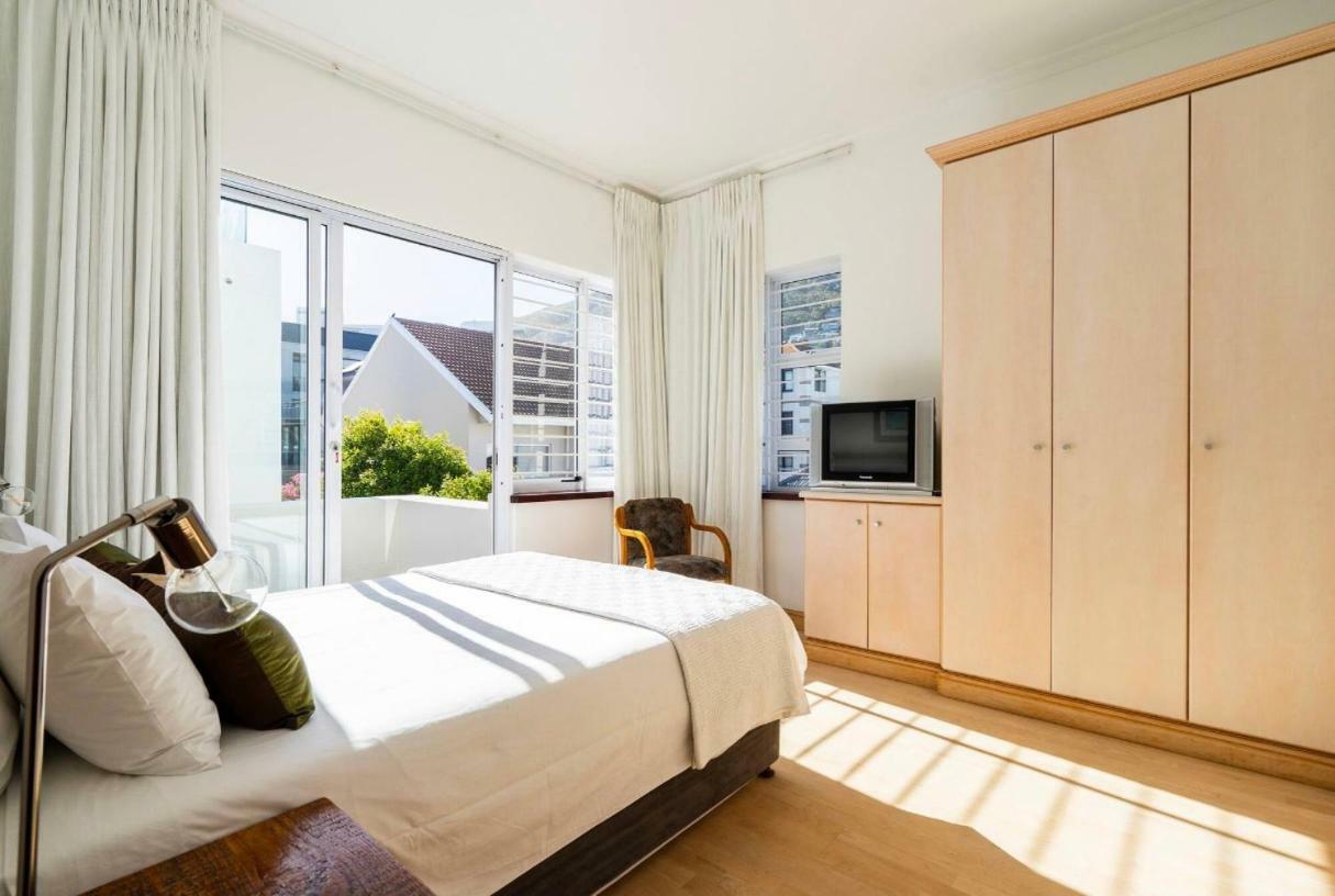 Bantry Beach Luxury Suites Кейптаун Екстериор снимка