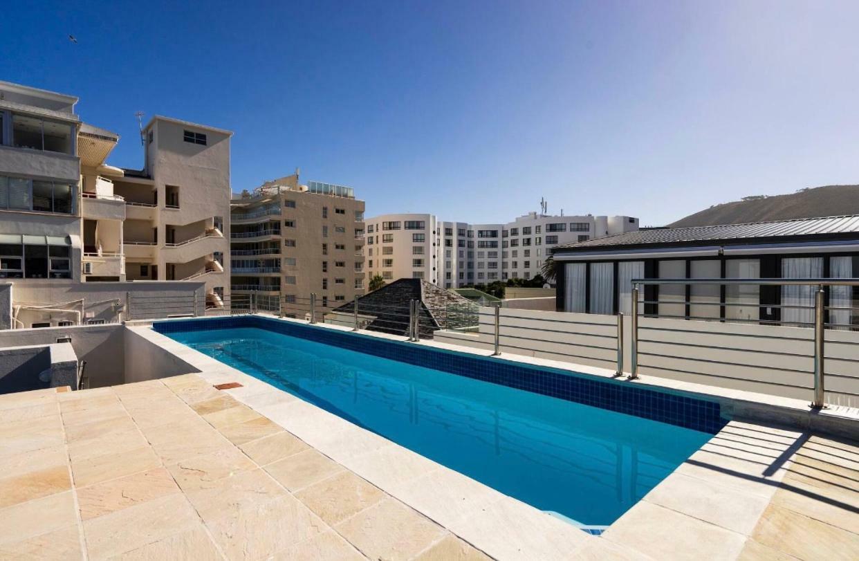 Bantry Beach Luxury Suites Кейптаун Екстериор снимка