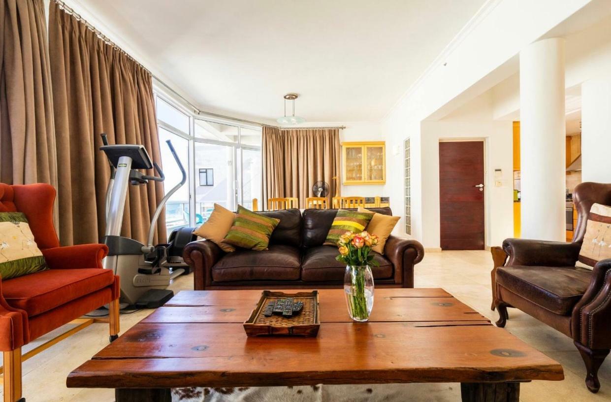 Bantry Beach Luxury Suites Кейптаун Екстериор снимка